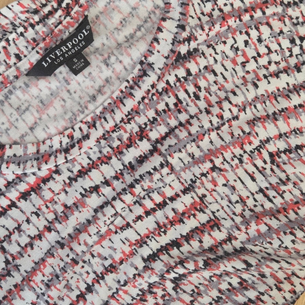 Liverpool Los Angeles Womens Small Red Abstract Puff Sleeve High‎ Low Knit Top